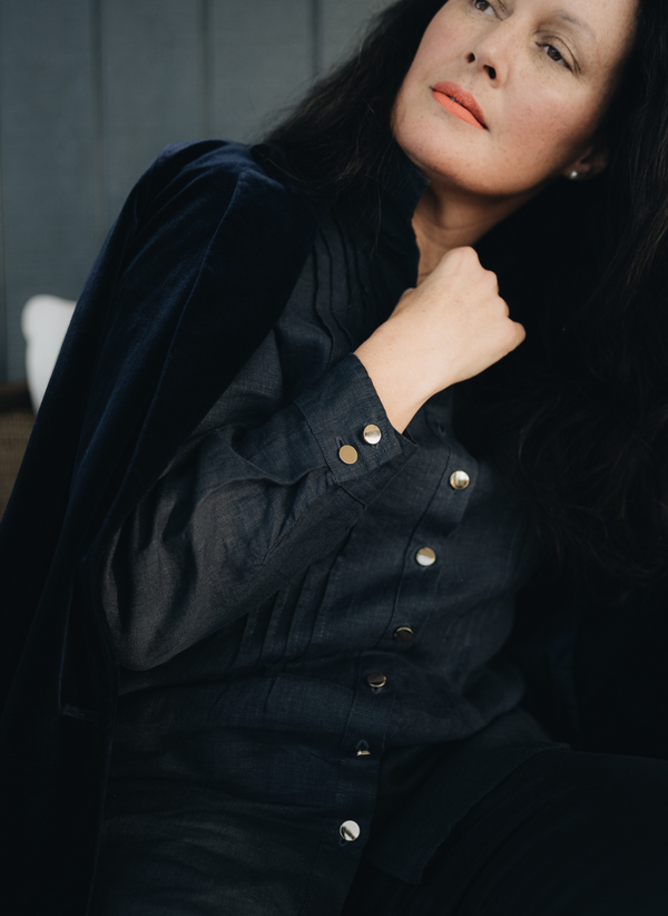 ARABELLA PINTUCK SHIRT WITH GOLD BUTTONS- NAVY FRENCH LINEN